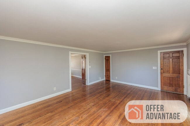 3449 Glencairn Rd in Shaker Heights, OH - Building Photo - Building Photo