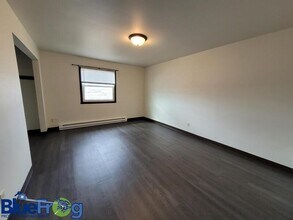 1109 London St in Menasha, WI - Building Photo - Building Photo