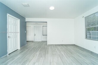 5725 NW 24th Ave in Miami, FL - Building Photo - Building Photo