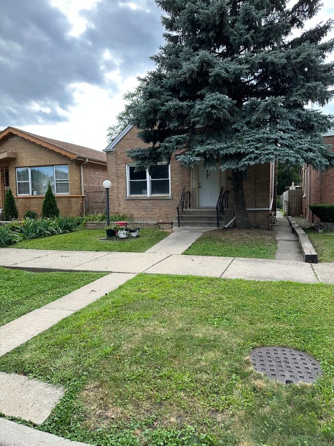 property at 9816 S Forest Ave