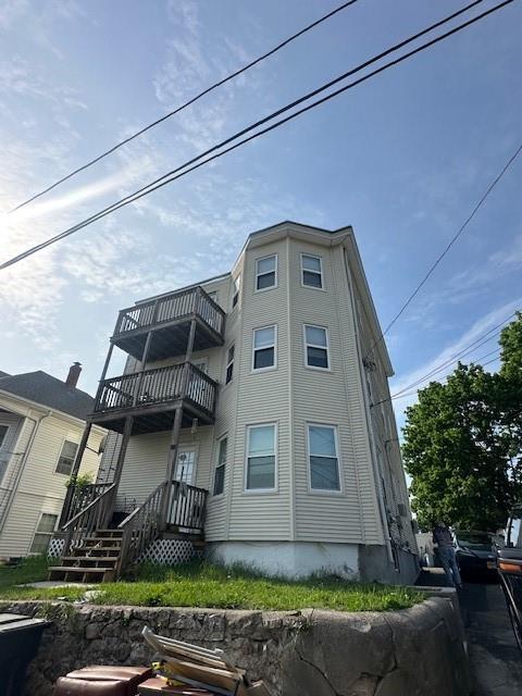 33 Redfern St in North Providence, RI - Building Photo