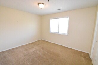 1360 Brook St-Unit -L in St. Charles, IL - Building Photo - Building Photo