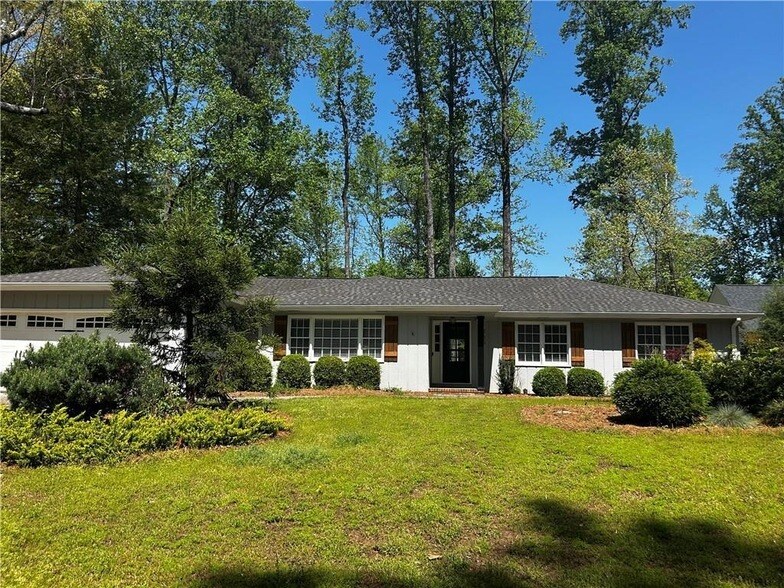 265 Pebble Trail in Alpharetta, GA - Foto de edificio