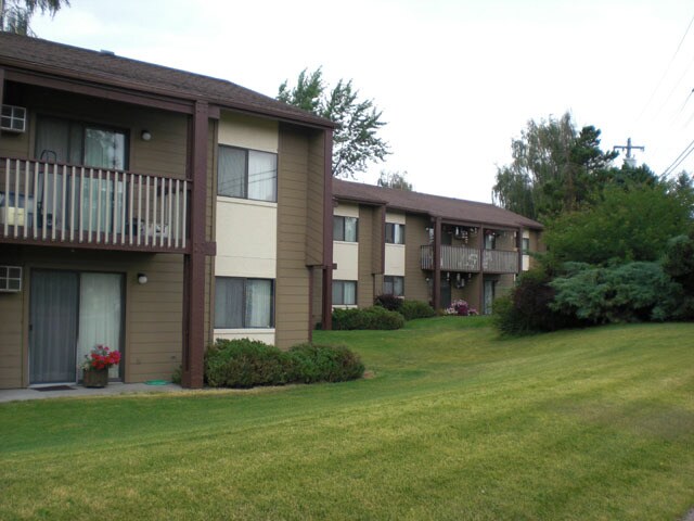 100 Washington St in Cheney, WA - Foto de edificio - Building Photo