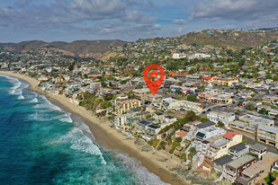 Thalia Beach Apartments in Laguna Beach, CA - Building Photo