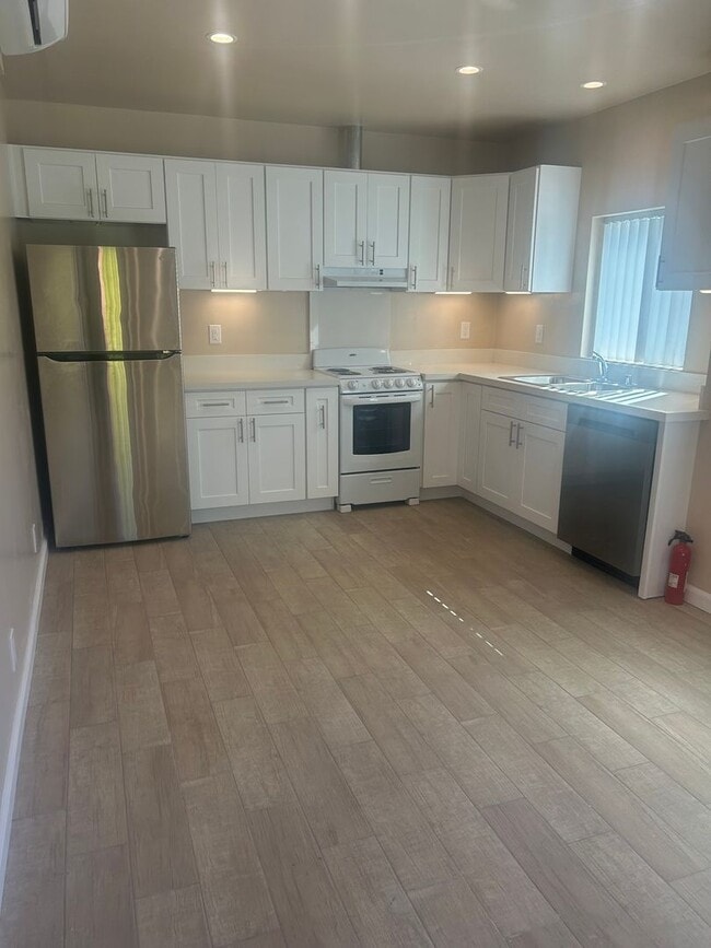 3412 Northwood Dr in Oceanside, CA - Building Photo - Building Photo