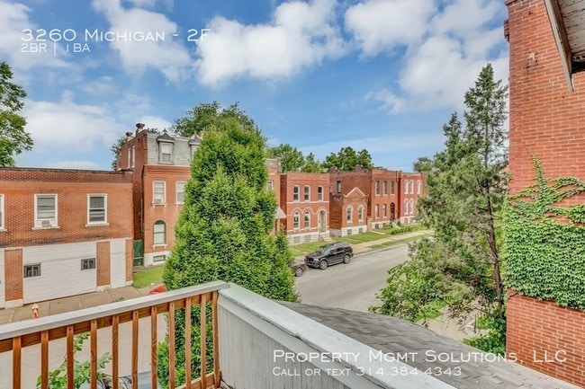 3260 Michigan Ave-Unit -2F in St. Louis, MO - Foto de edificio - Building Photo
