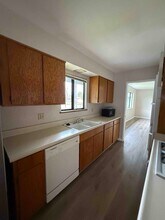 9342 Mark St in Elk Grove, CA - Building Photo - Building Photo
