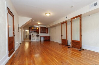 14 S Division St-Unit -2nd Floor in Peekskill, NY - Building Photo - Building Photo