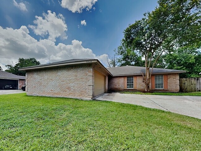 property at 5714 Yorkgate Dr