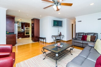 122 Park Ave in River Forest, IL - Building Photo - Building Photo