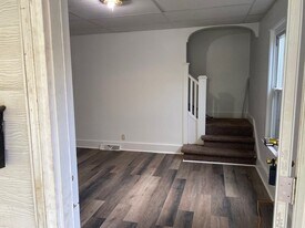 1218 Lincoln Ave, Unit 1218 Lincoln Ave in Steubenville, OH - Building Photo