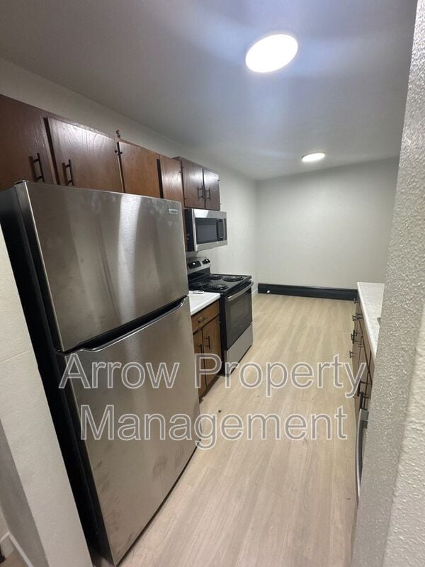 property at 215 E Arbor Ave