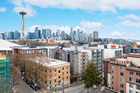 326 Queen Anne Ave in Seattle, WA - Foto de edificio - Building Photo