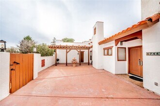 7440 3rd Ave in Hesperia, CA - Building Photo - Building Photo