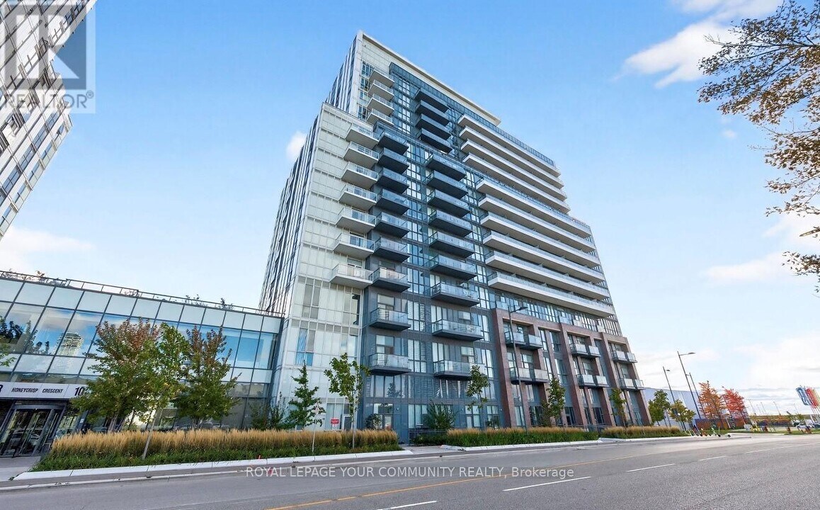 10 Honeycrisp Cres in Vaughan, ON - Building Photo