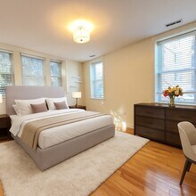 1607 Commonwealth Ave, Unit 2 in Boston, MA - Foto de edificio - Building Photo