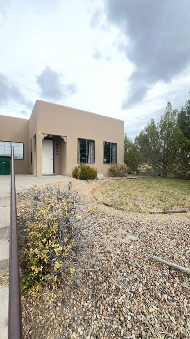 property at 3810 Majesta St
