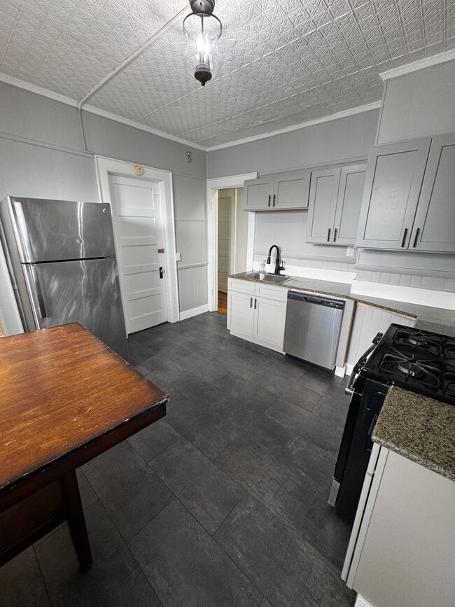 property at 825-827 Westcott St