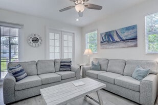 3100 Andrews Ave in Naples, FL - Building Photo