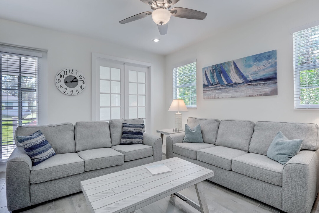 3100 Andrews Ave in Naples, FL - Building Photo