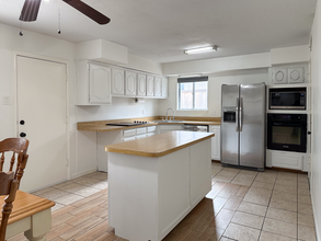 7001 Treehaven Rd in Fort Worth, TX - Building Photo - Building Photo