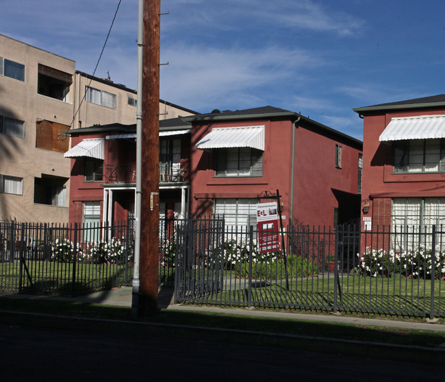 5323 Russel Ave in Los Angeles, CA - Building Photo - Building Photo