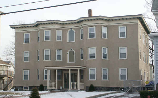 12 Pearl St in Medford, MA - Foto de edificio