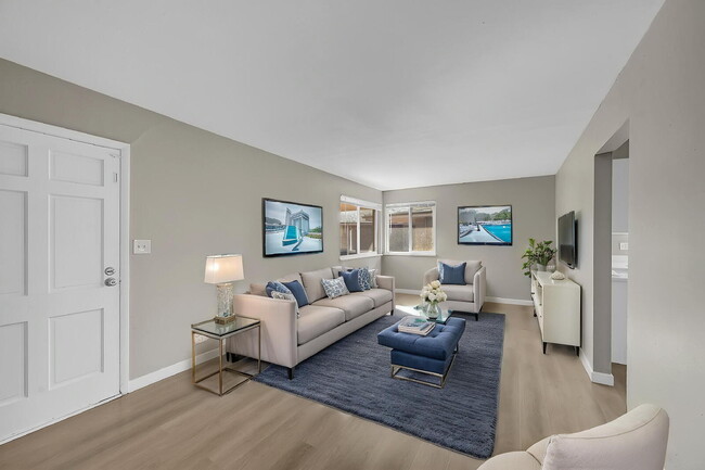 5565 S Delaware St in Littleton, CO - Building Photo - Building Photo