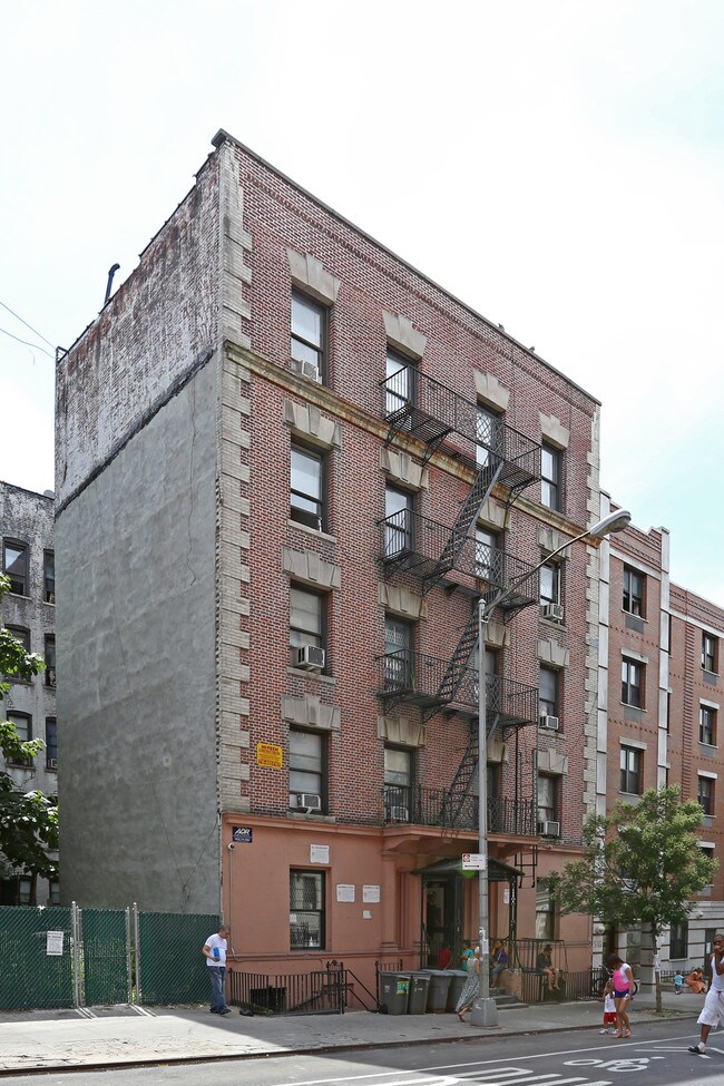 516 W 159th St in New York, NY - Building Photo - Building Photo