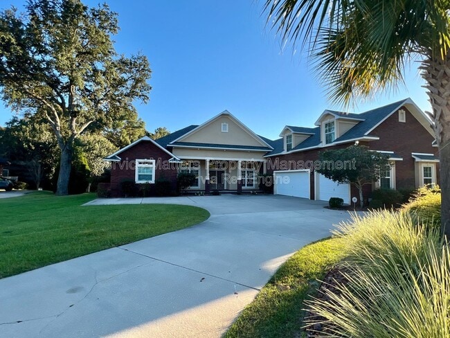 2926 Greystone Dr