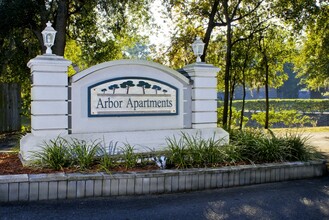 Arbor Apartments in Gainesville, FL - Building Photo - Building Photo