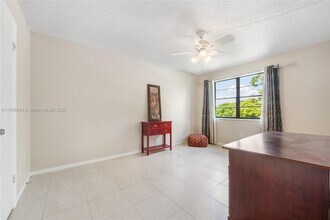 10625 SW 112th Ave in Miami, FL - Building Photo - Building Photo