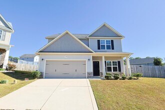 1628 Mount Rainer Dr in Fayetteville, NC - Building Photo - Building Photo
