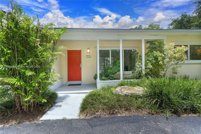 7765 SW 133rd Terrace in Miami, FL - Building Photo - Building Photo