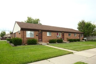2172-2178 Philomene Blvd in Lincoln Park, MI - Building Photo