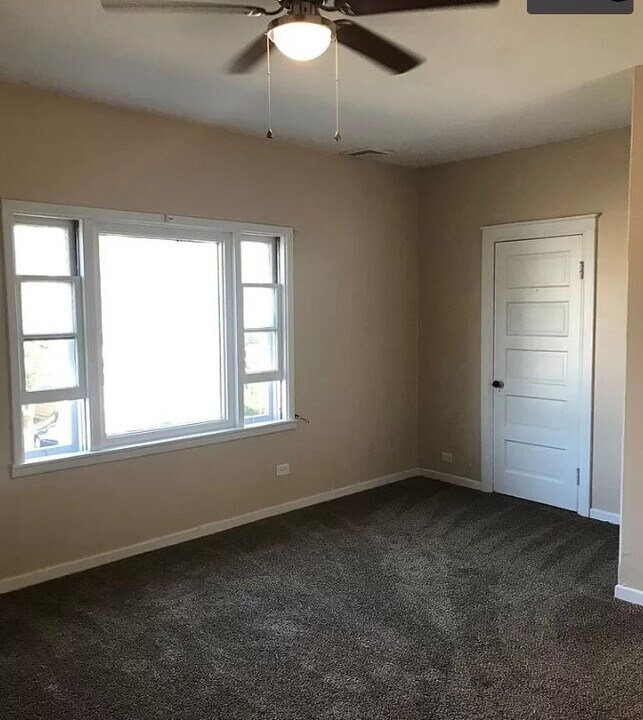 133 Wildwood Pl, Unit 2 in West Seneca, NY - Foto de edificio