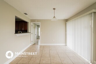 441 Spike Ct in Poinciana, FL - Foto de edificio - Building Photo