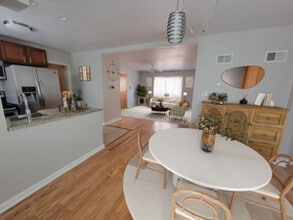 253 Beverly Rd, Unit 1 in Pittsburgh, PA - Building Photo - Building Photo