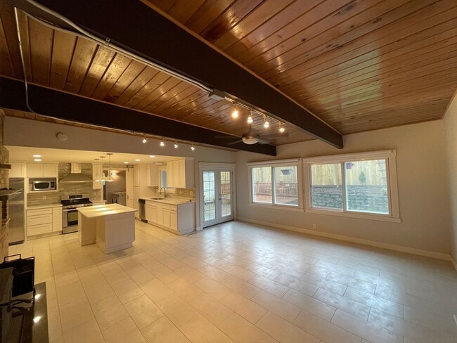 property at 23131 10th Ave S