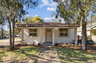 631 S 9th St in Fernandina Beach, FL - Building Photo