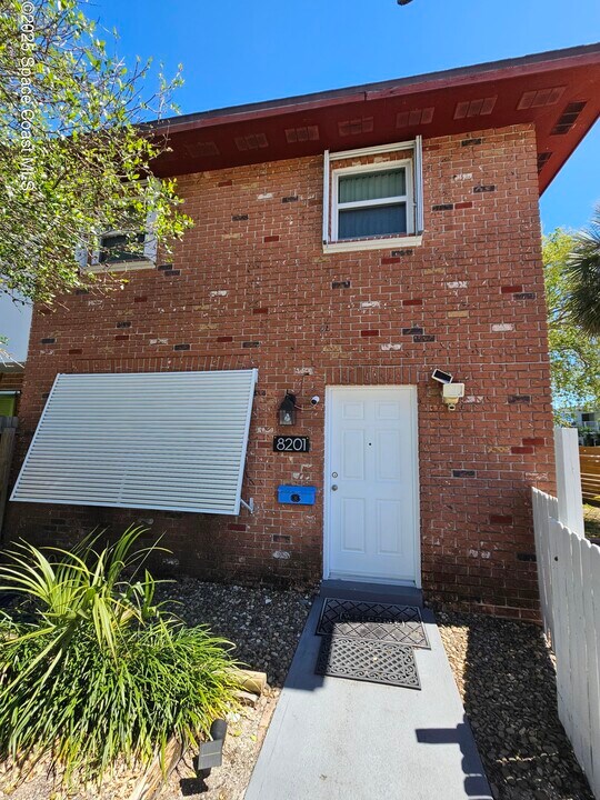 8201 Canaveral Blvd in Cape Canaveral, FL - Building Photo