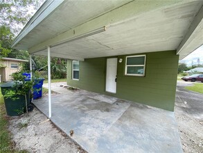 1906 Coronado Rd in Ft. Myers, FL - Building Photo - Building Photo