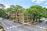 300 E 78th St in Chicago, IL - Foto de edificio - Building Photo