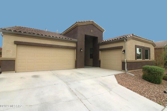 property at 9435 W Lone Cougar Way