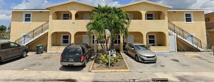 749 SW Avenue C, Unit 2 in Belle Glade, FL - Building Photo - Building Photo