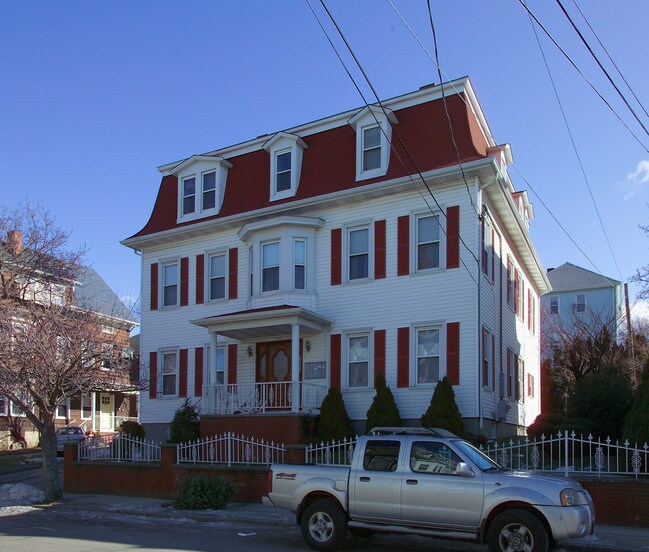 246 Ridge St in Fall River, MA - Building Photo - Building Photo