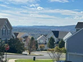 133 Sowers Dr in Hackettstown, NJ - Building Photo - Building Photo