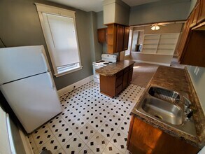 623-625 N 10th Ave E in Duluth, MN - Building Photo - Building Photo