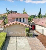 2737 Almondwood Way in Fairfield, CA - Building Photo